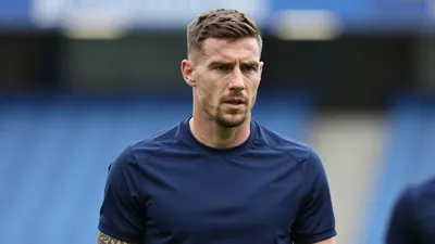 Birmingham City’s bid for Joe Gelhardt hits a new snag as Hull City re-enters the race, forcing the Blues to rethink...