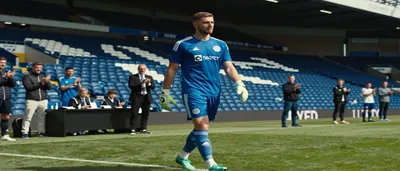 Birmingham City sign Manchester United goalkeeper Zach Turner on deadline day